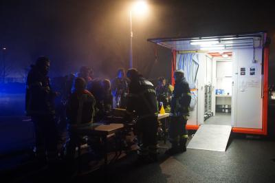 Boeblingen: Acht Autos fangen in Tiefgarage Feuer! Bewohner evakuirt.